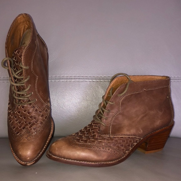 Jeffrey Campbell Shoes - Jeffrey Campbell Ankle Boots Size 7